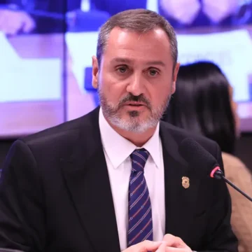 Flávio Dino determina reintegração de Andrei Rodrigues e Leandro Almada ao comando da PF