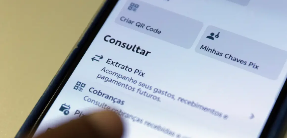 Pix tem queda de 10% nas transações após proibição de bets