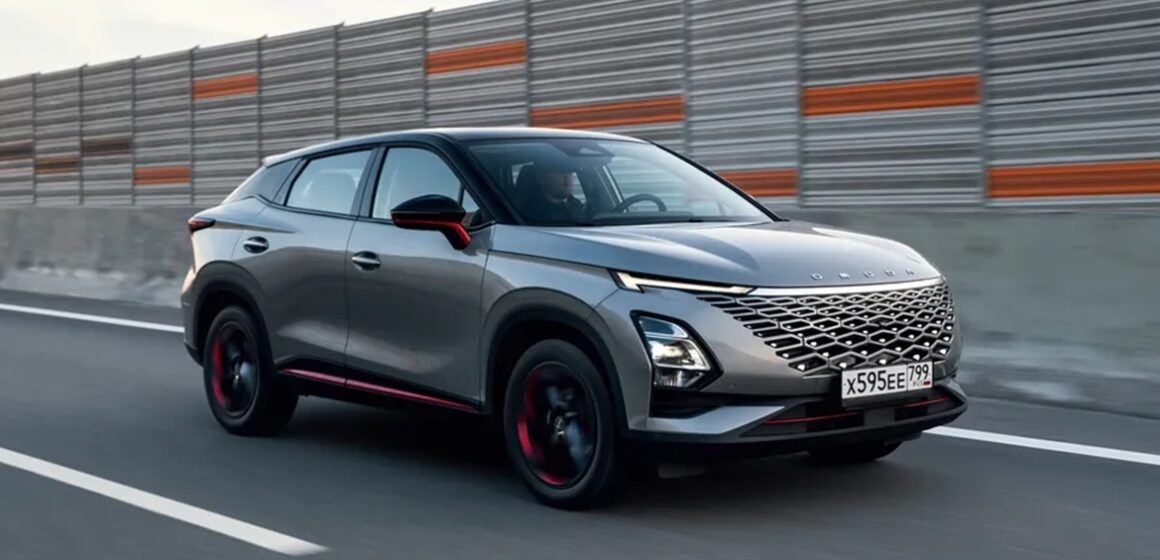 Avanço de marcas chinesas provoca queda no preço de carros seminovos no Brasil