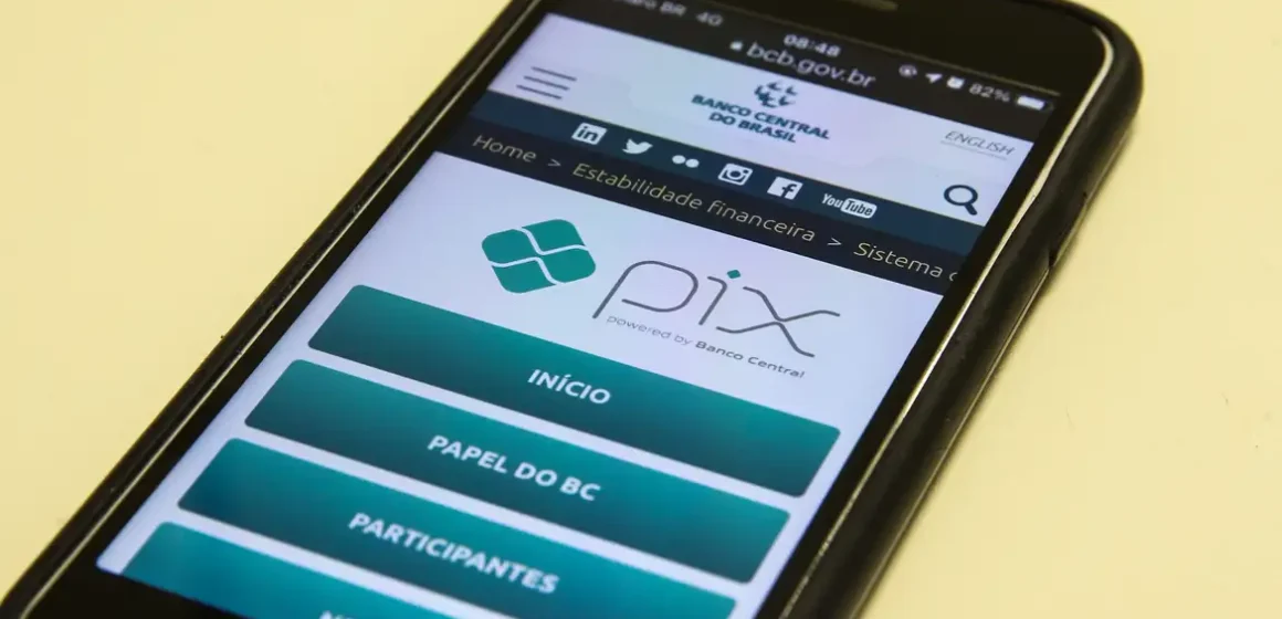 Bancos centrais do Brasil e da Europa avaliam interligar Pix com Tips