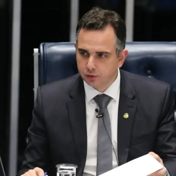 Alcolumbre indica Rodrigo Pacheco para vaga de ministro do TCU