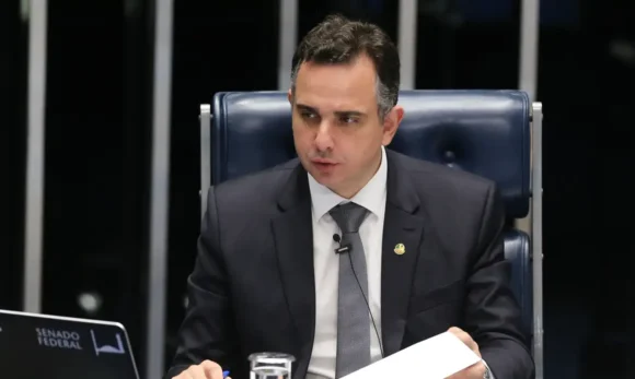 Alcolumbre indica Rodrigo Pacheco para vaga de ministro do TCU