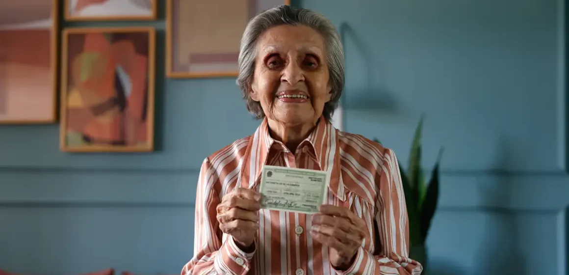 _rbr9953 Campanha incentiva voto de quem tem mais de 70 anos