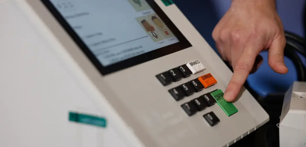 Podem votar neste domingo os eleitores que faltaram ao primeiro turno