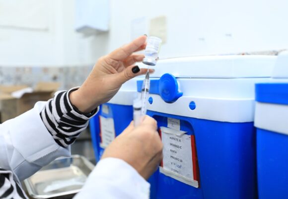 Escolas de Belém recebem vacinação contra HPV até o fim de outubro