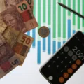 FMI projeta crescimento de 2,2% para a economia brasileira em 2026
