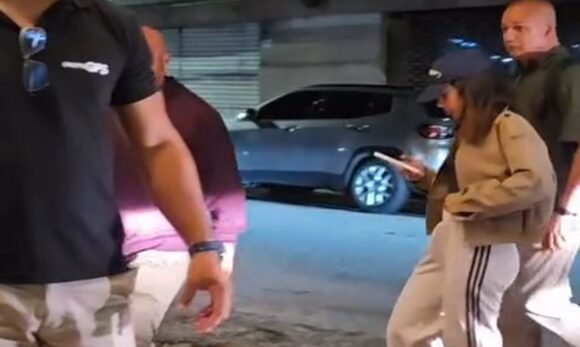Anitta surpreende fãs ao aparecer em Belém na madrugada desta segunda-feira
