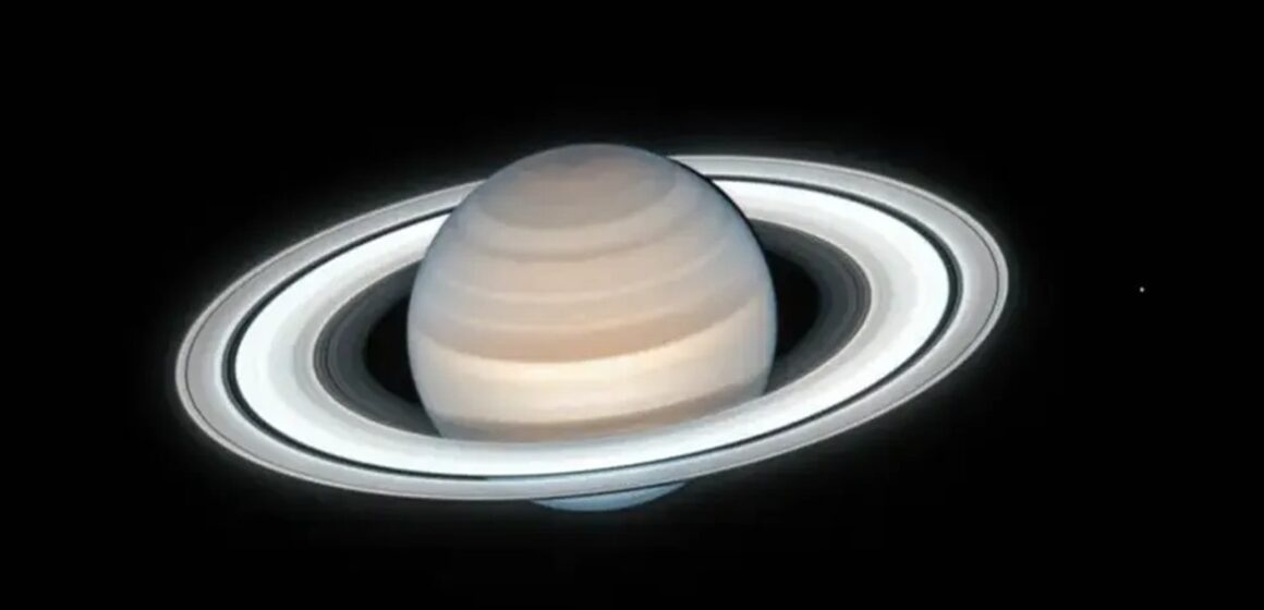Saturno fica em destaque no céu e poderá ser observado nos próximos dias