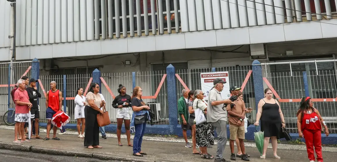 PF apura se redução da frota de ônibus dificultou votação em cinco estados