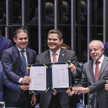 Congresso promulga emenda que acaba com a escala 6×1 e prevê jornada de 40 horas em 14 meses